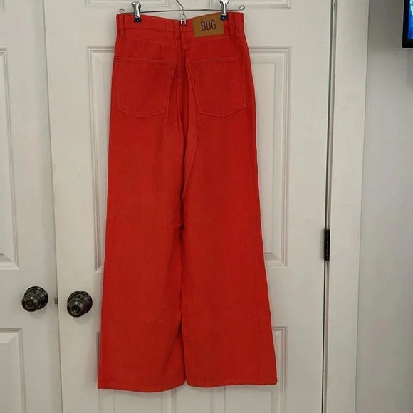 Urban outfitters BDG red corduroy wide leg flare pants size 25 high and wide - Picture 3 of 6